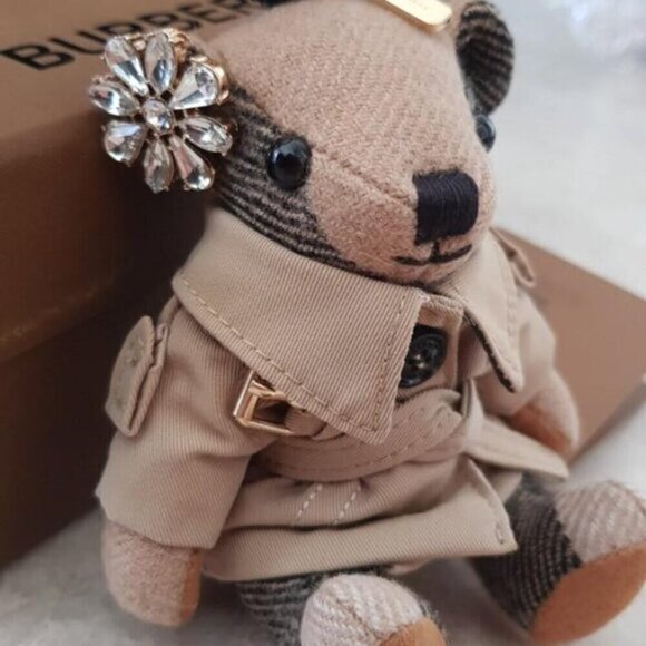 BURBERRY Bear 🐻 keychain purse charm - Picture 8 of 8